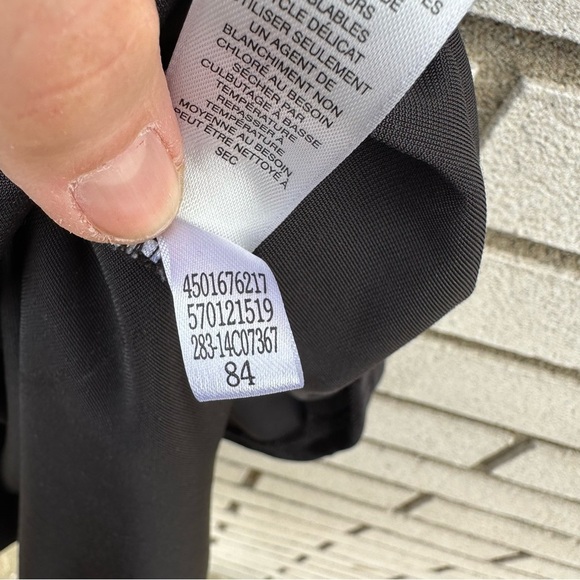 Chico’s Easywear Black Velvet Sleeveless Stretch Shift Dress Size 1 M Classic - Picture 6 of 7